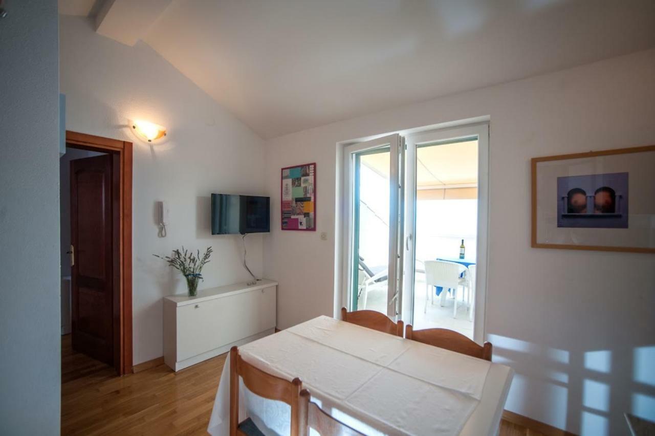 Appartement House Koloc à Bol Extérieur photo