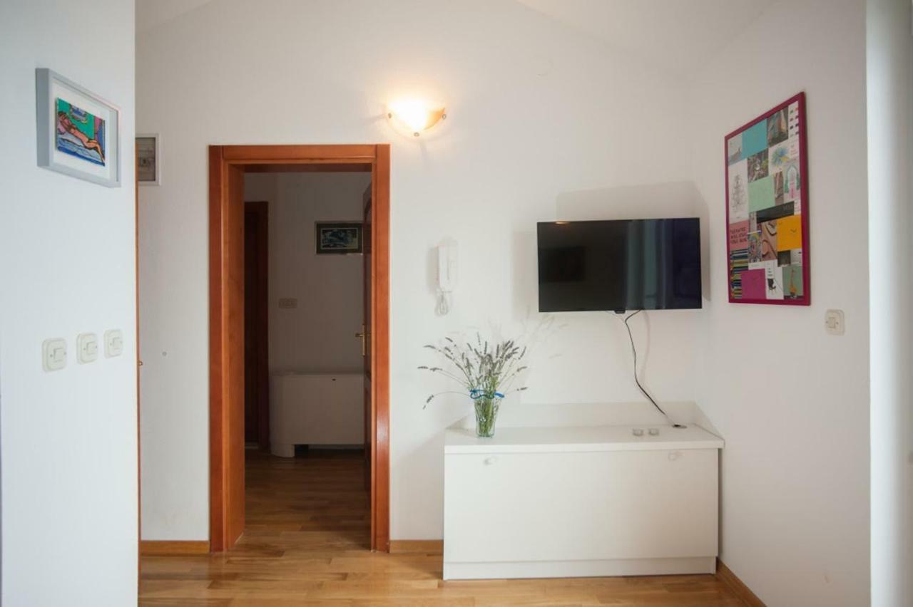 Appartement House Koloc à Bol Extérieur photo