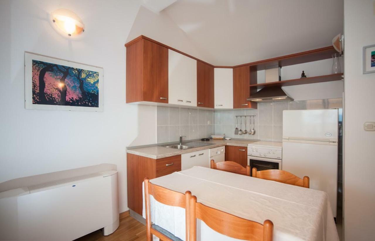 Appartement House Koloc à Bol Extérieur photo
