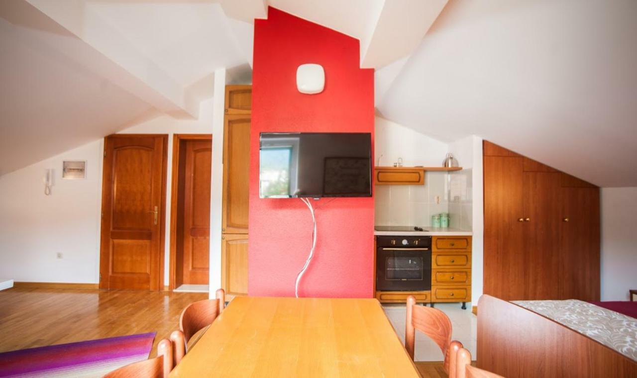 Appartement House Koloc à Bol Extérieur photo