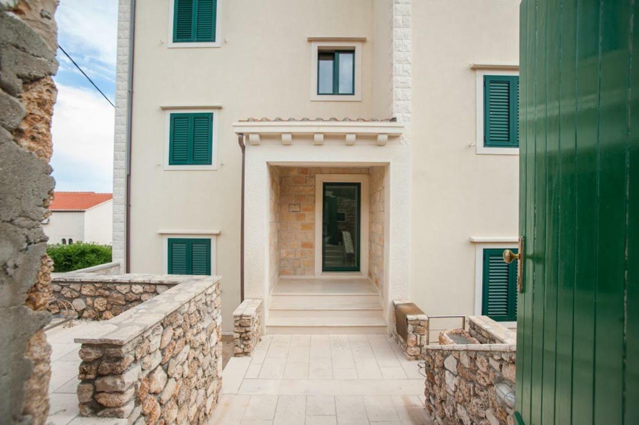 Appartement House Koloc à Bol Extérieur photo