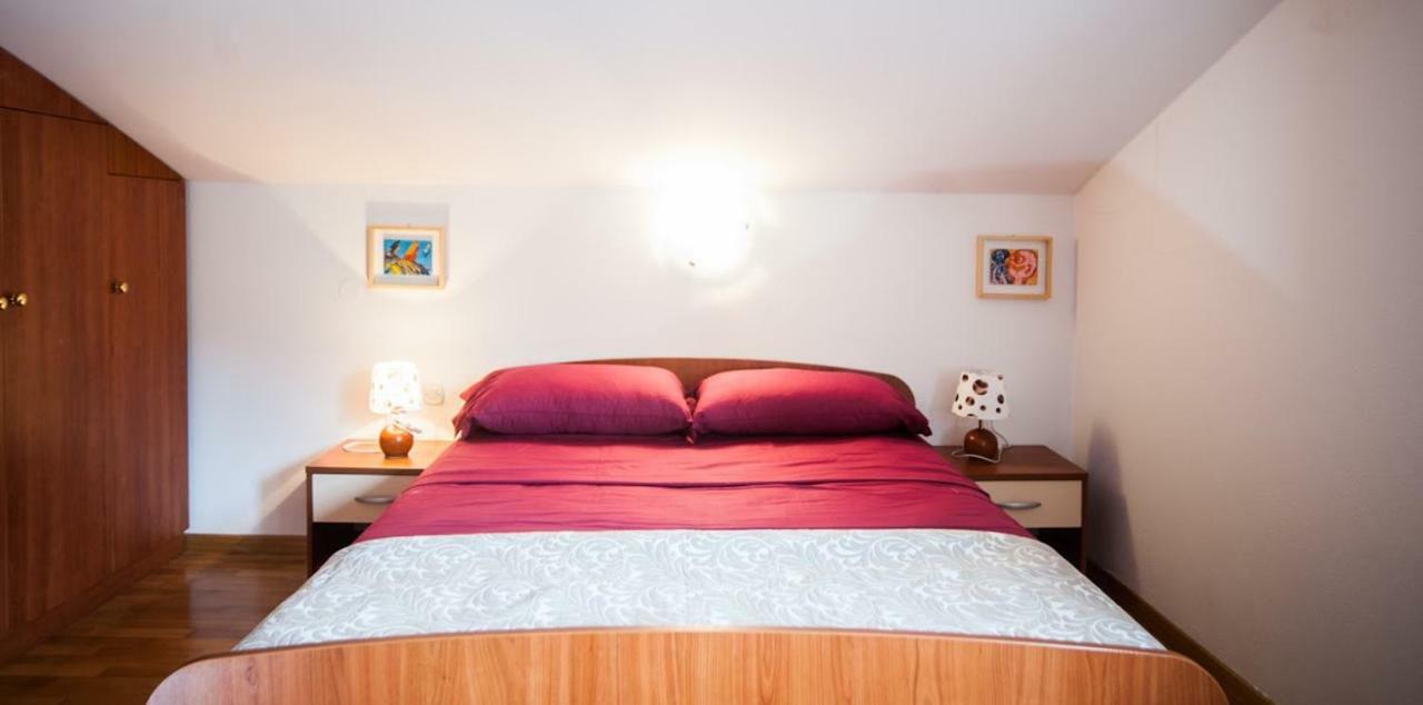 Appartement House Koloc à Bol Extérieur photo