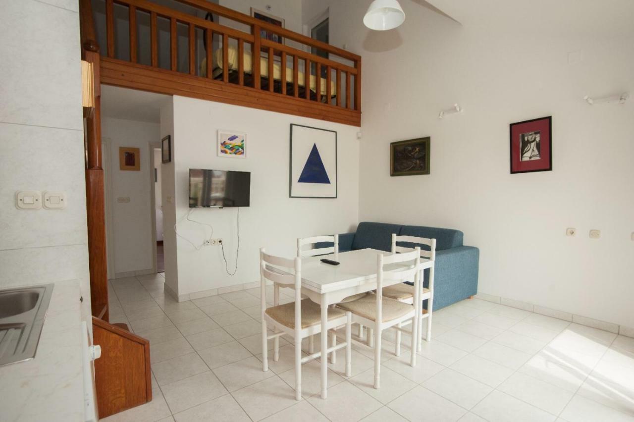 Appartement House Koloc à Bol Extérieur photo